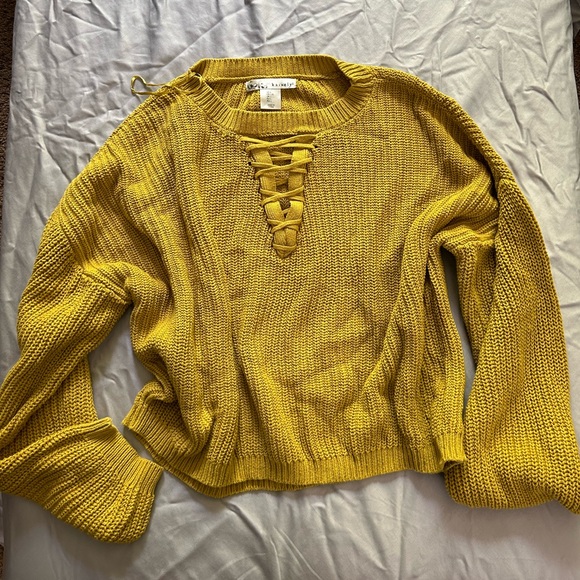 3 items for $30 Sweater gold tie front - Picture 3 of 9
